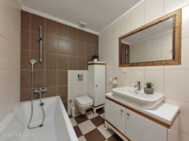 Iancu Nicolae apartament 2 camere, 71 mp utili si loc parcare